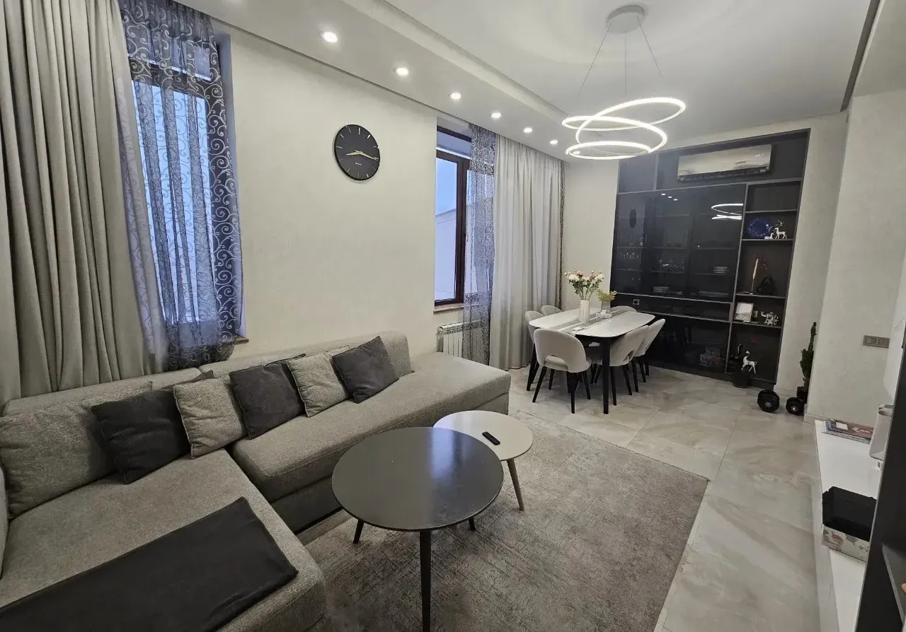 Купить 3 комнатную квартиру Арменак Арменакян ул, Норк-Мараш Ереван, 159716