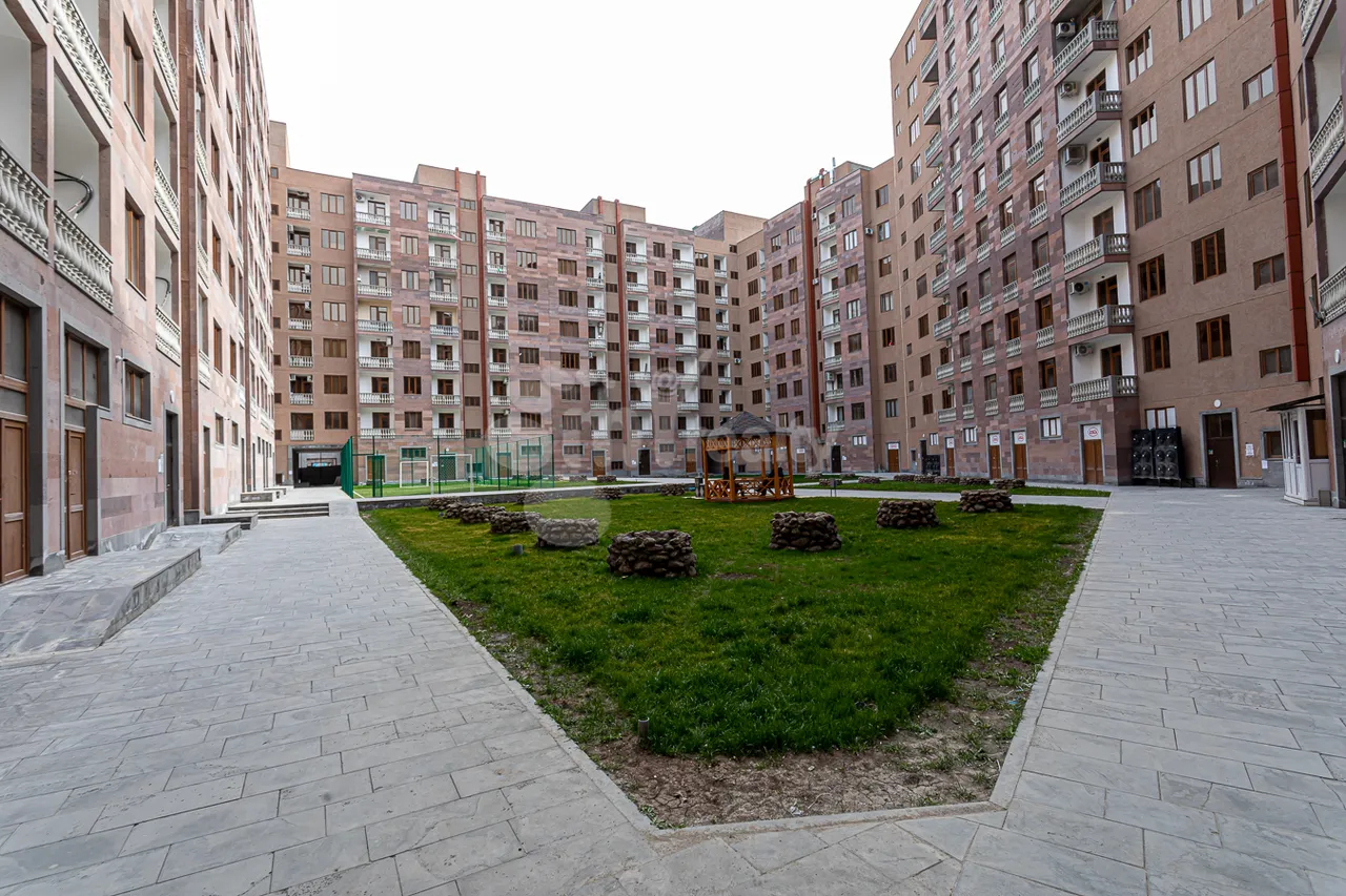 3 bedroom apartment for sale خیابان آدونس, عربگیر ایروان, 159950