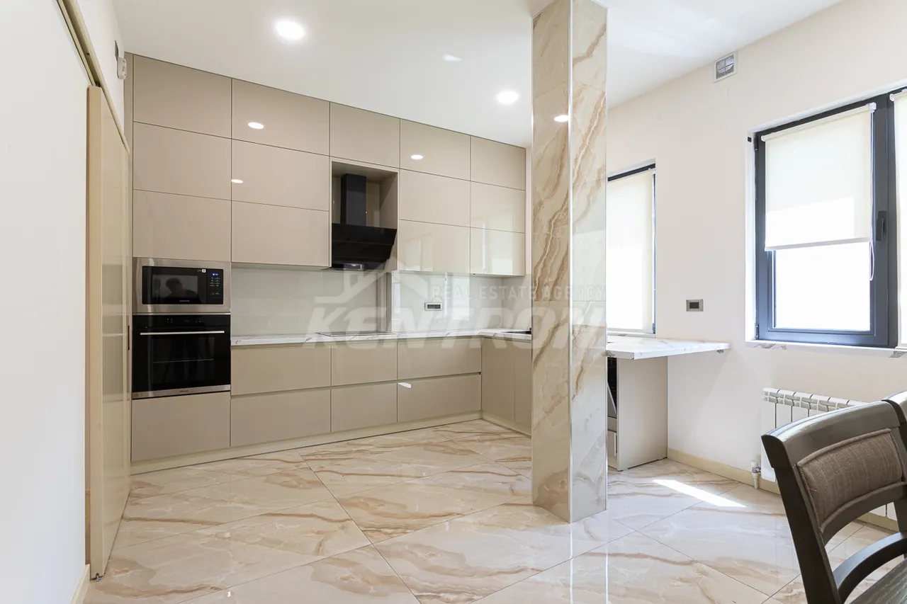 Commercial property for rent Mashtots Ave, Center Yerevan, 158865