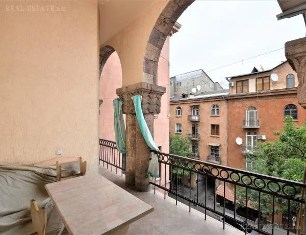 2 bedroom apartment for rent Spendiaryan St, Center Yerevan, 160954
