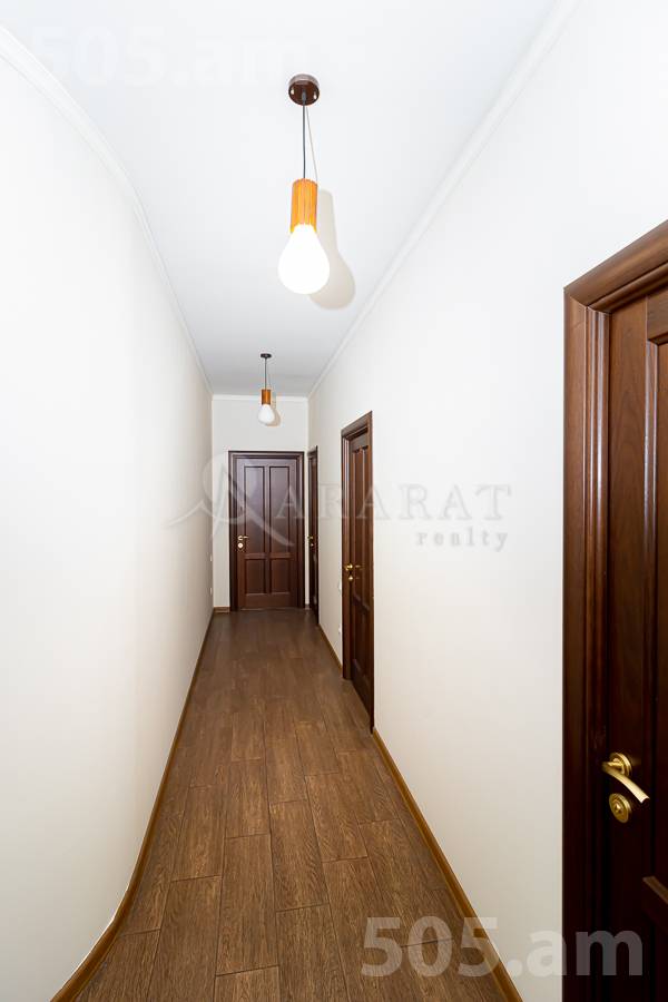 4 bedroom apartment for sale Aram St, Center Yerevan, 154641