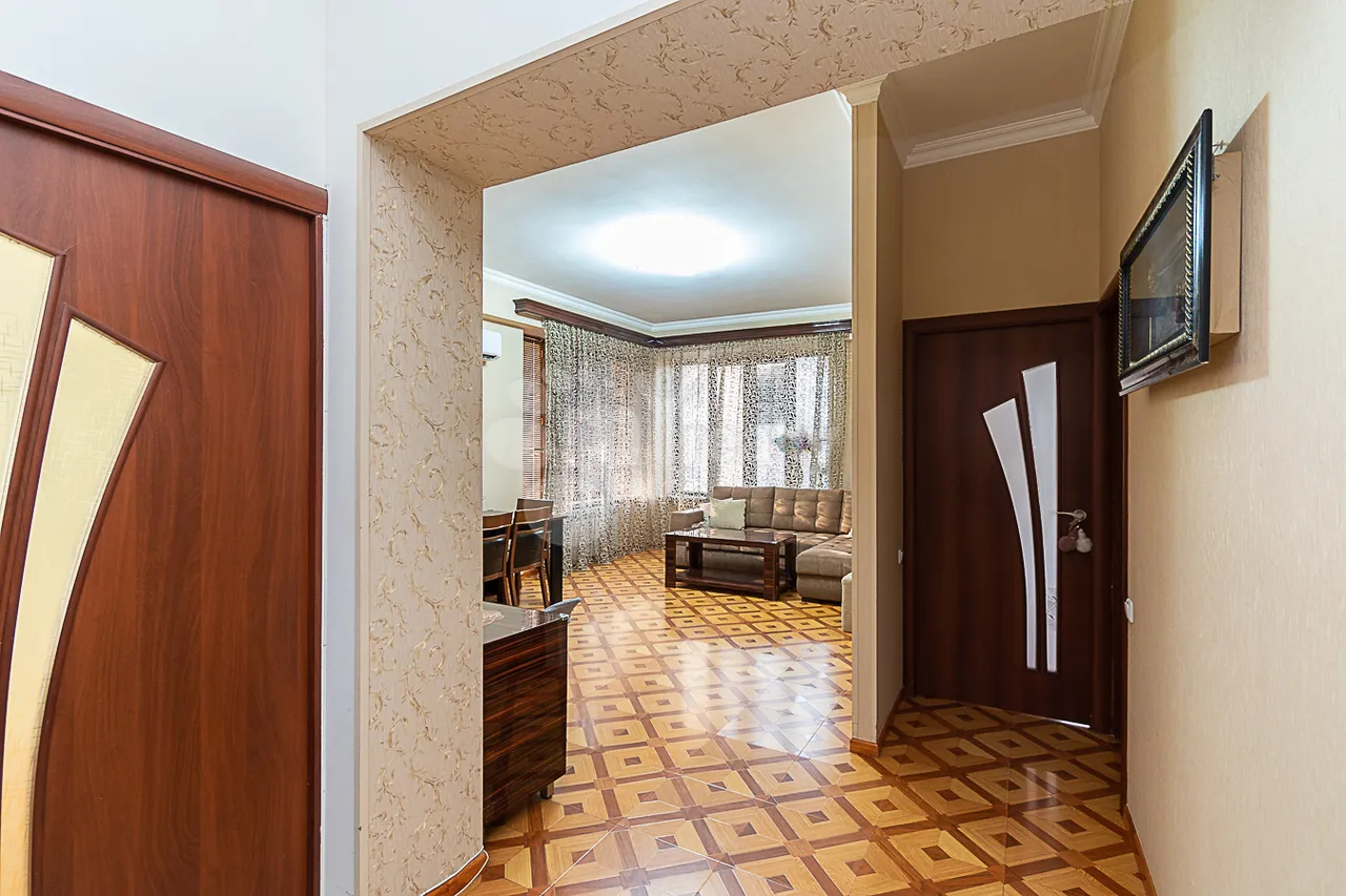 3 bedroom apartment for sale Mikoyan St, Davtachène Yerevan, 161446
