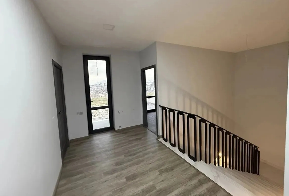 House for sale M. Mashtots st., آرینج کوتایک, 160375