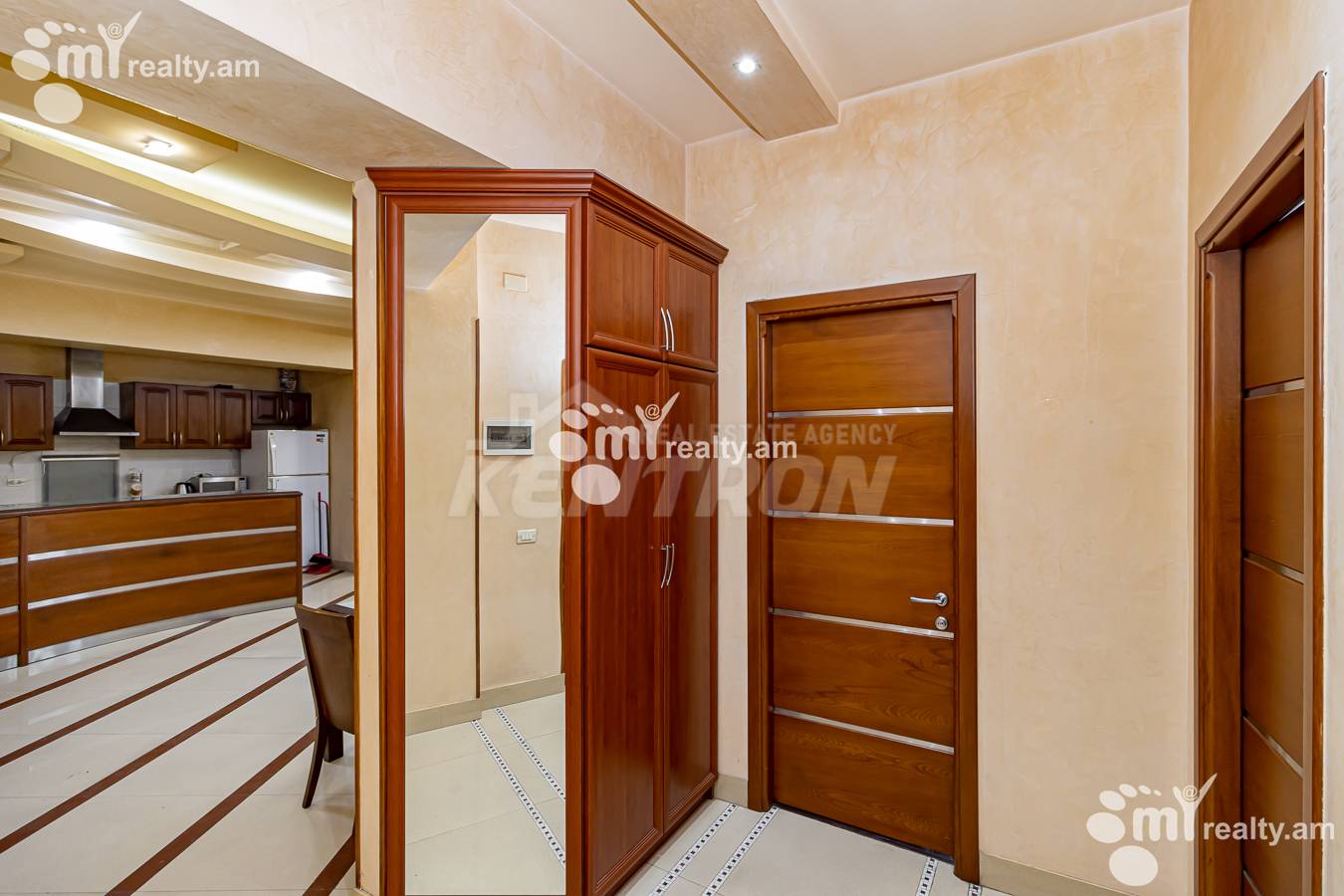 3 bedroom apartment for sale Tumanyan St, Center Yerevan, 102256