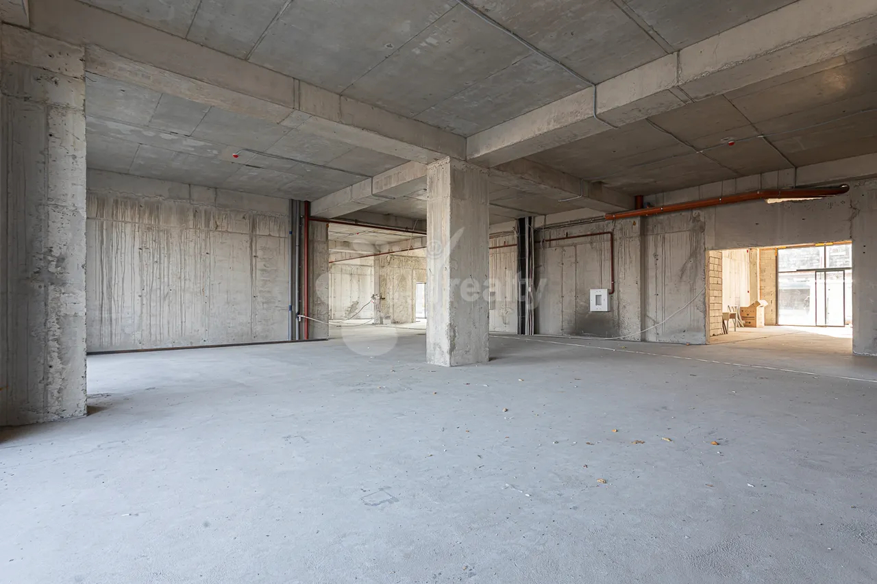 Commercial property for sale Paruyr Sevak  dis. 17 street, Avan Yerevan, 157753