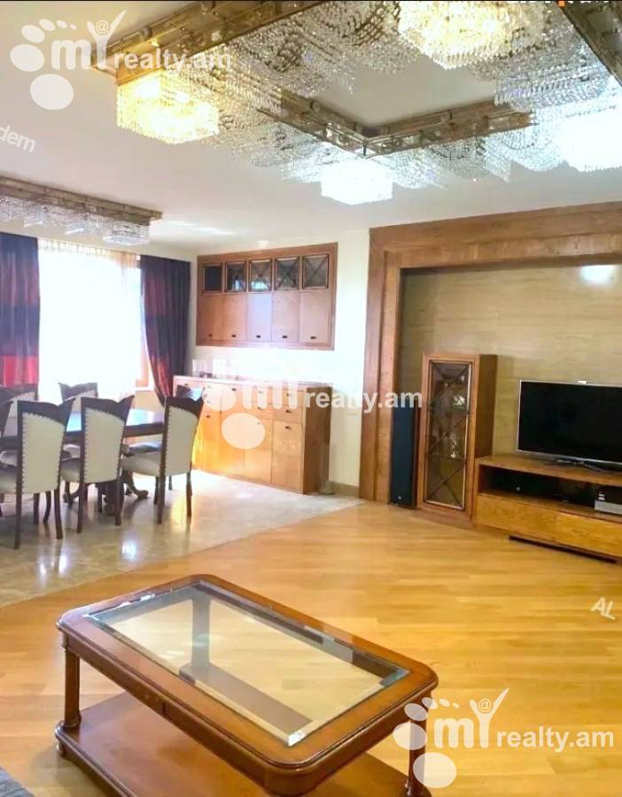 Купить 5 комнатную квартиру Чаренц ул, Центр Ереван, 142569