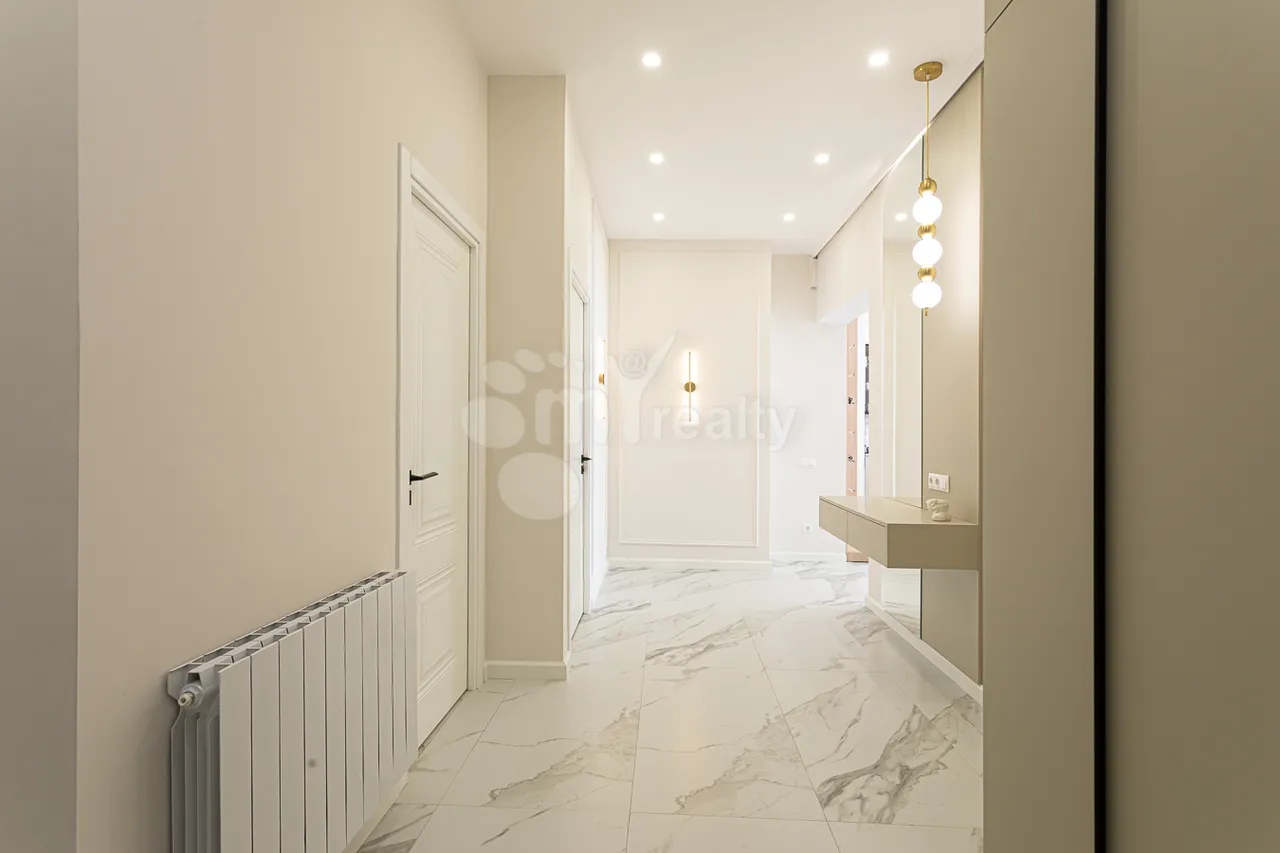 3 bedroom apartment for sale K. Ulnetsi St, Kanaqer-Zeytun Yerevan, 157280