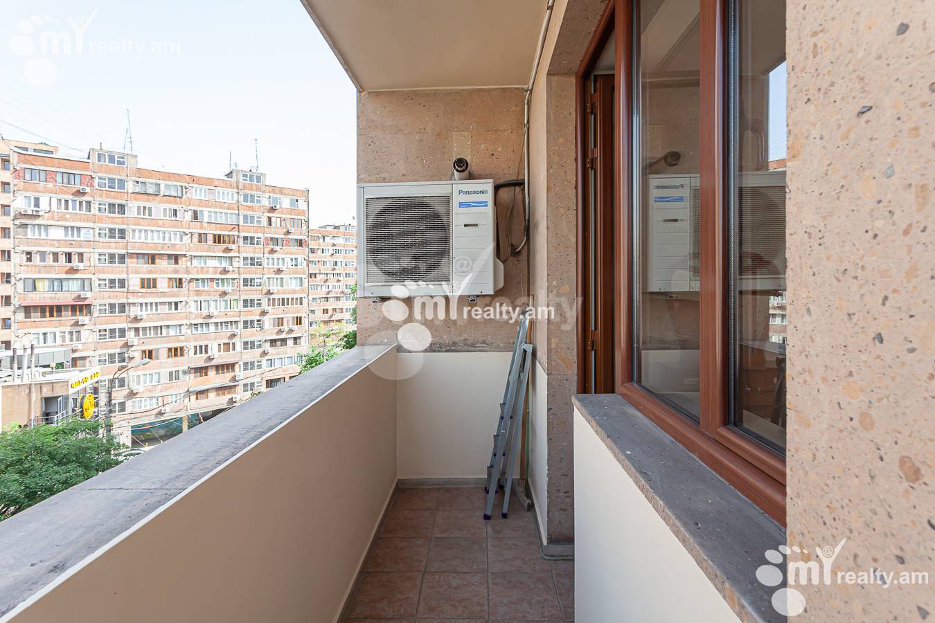 Купить 2 комнатную квартиру Сарян ул, Центр Ереван, 148659