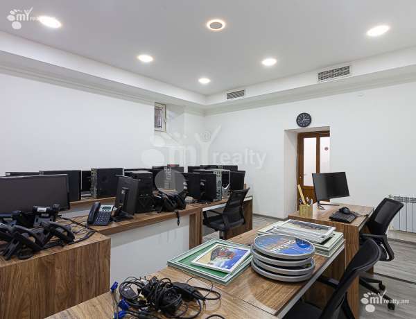 komercion-vardzakalutyun-Yerevan-Center