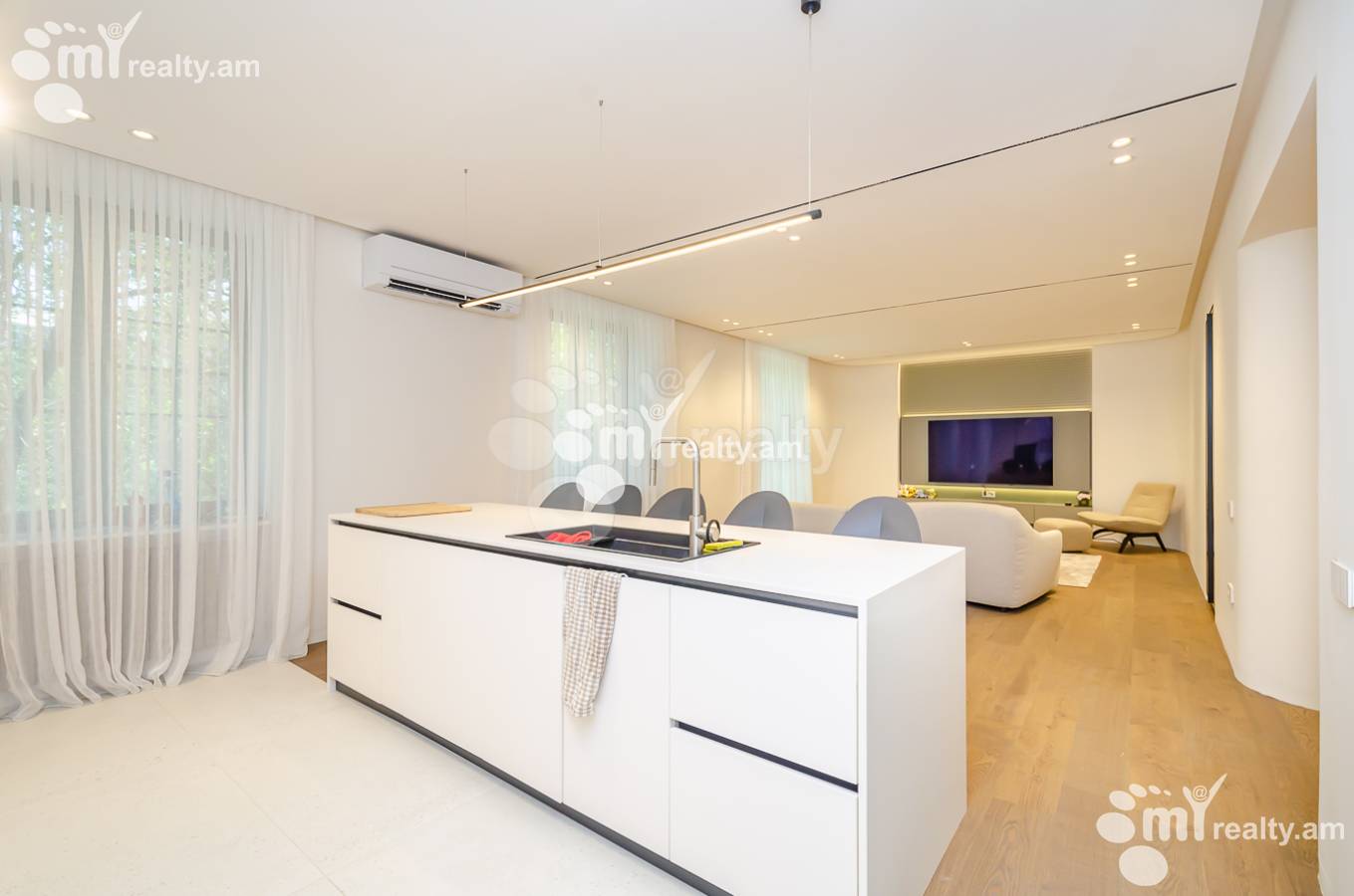 Снять 3 комнатную квартиру Таманян ул, Центр Ереван, 152799