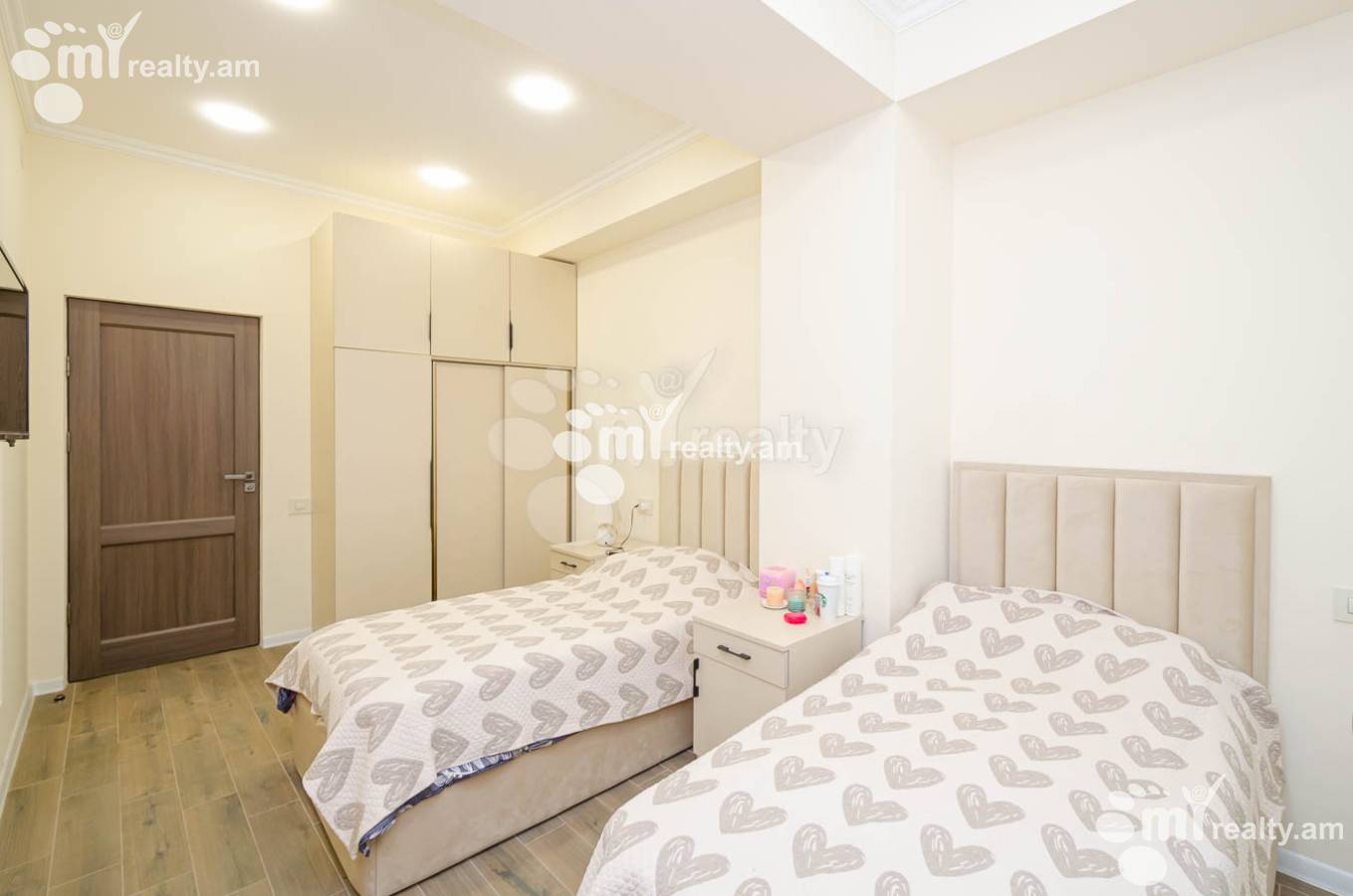 3 սենյականոց բնակարան  Կ. Ուլնեցու փող., Քանաքեռ-Զեյթուն Երևան, 140341