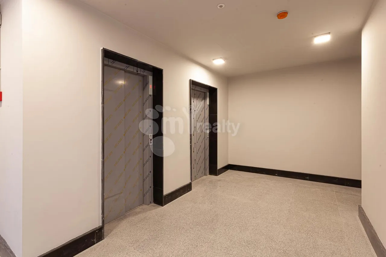 4 bedroom apartment for sale Leo St, Center Yerevan, 159992