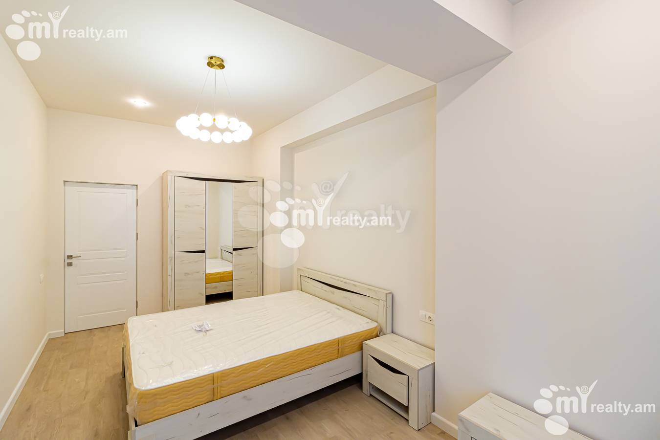 Купить 2 комнатную квартиру Амбардзумян ул, Арабкир Ереван, 154195