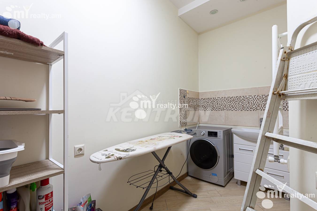 4 bedroom apartment for sale خیابان آنتارایین, مرکز شهر ایروان, 155469