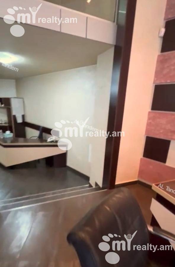 Купить коммерческoе помещение Вардананц ул, Центр Ереван, 147724