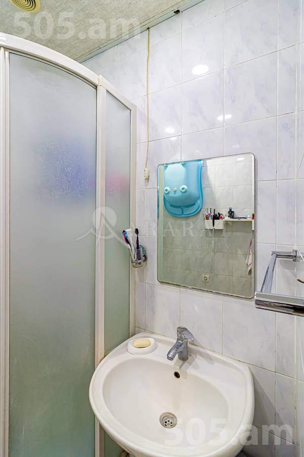 Купить 2 комнатную квартиру Амбардзумян ул, Арабкир Ереван, 154866