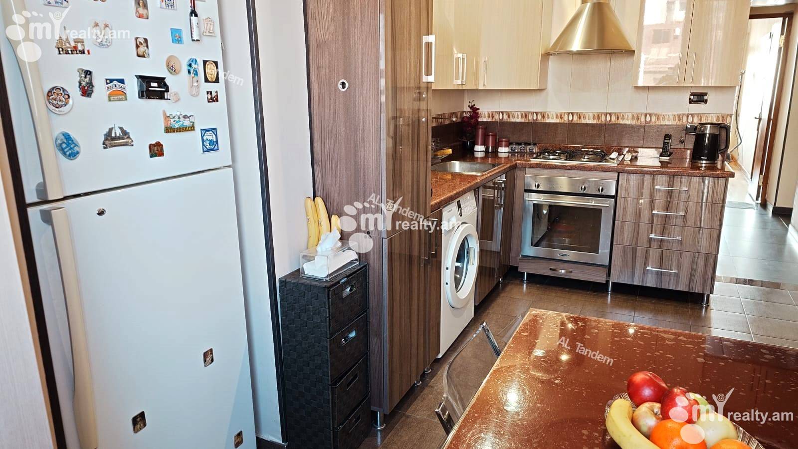 3 bedroom apartment for sale خیابان برادران اوربِلی, عربگیر ایروان, 154795