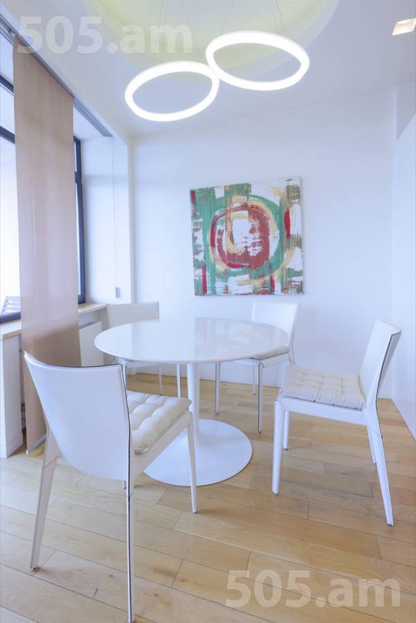 4 սենյականոց բնակարան  Վարդանանց փող, Կենտրոն Երևան, 146807