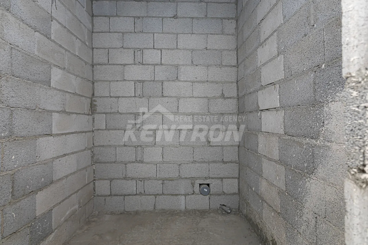 4 bedroom apartment for sale خیابان گِریبودوف, عربگیر ایروان, 157645