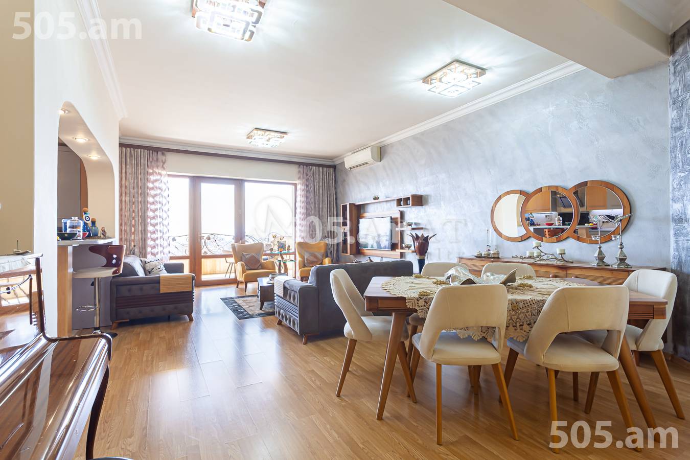 4 bedroom apartment for sale Antarayin St, Center Yerevan, 156024
