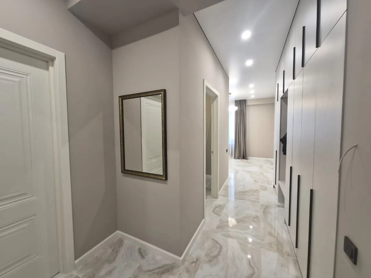 2 bedroom apartment for sale خیابان آرشاکونیاک, مرکز شهر ایروان, 158604