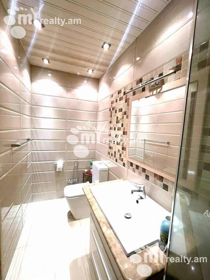 4 bedroom apartment for rent Aram St, Center Yerevan, 128136