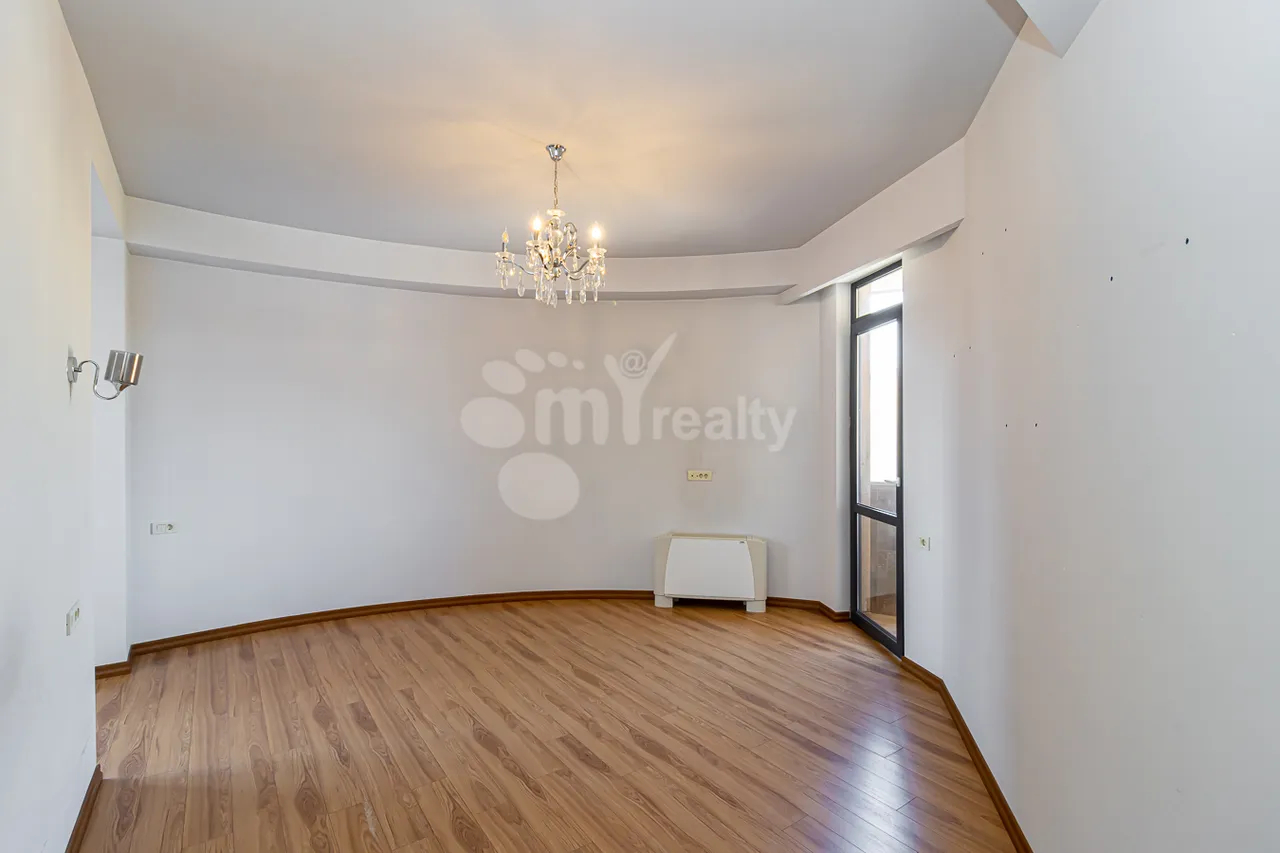 4 bedroom apartment for sale D. Demirchyan St, Center Yerevan, 157282