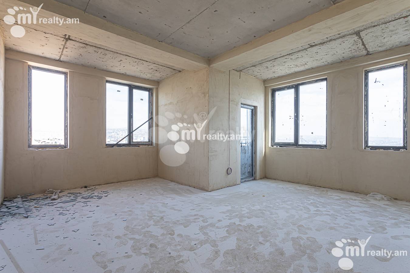 3 bedroom apartment for sale Tsovakal Isakov Ave, Center Yerevan, 156850