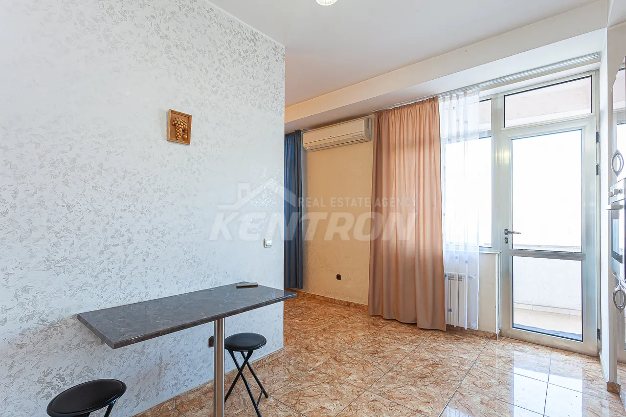 3 bedroom apartment for sale Tsitsernakaberd Highway, Center Yerevan, 158898