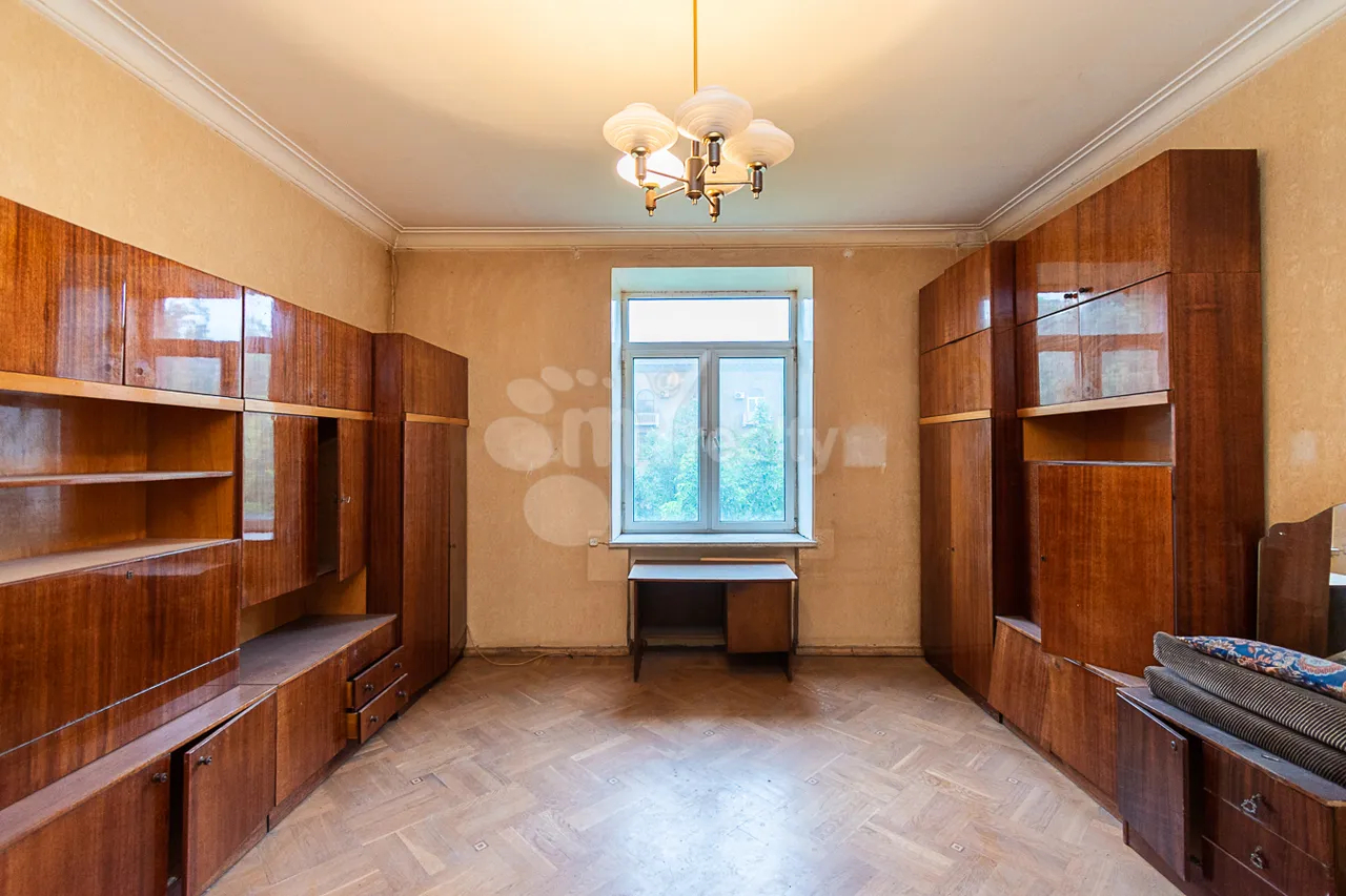 3 bedroom apartment for sale خیابان ابوویان, مرکز شهر ایروان, 160652