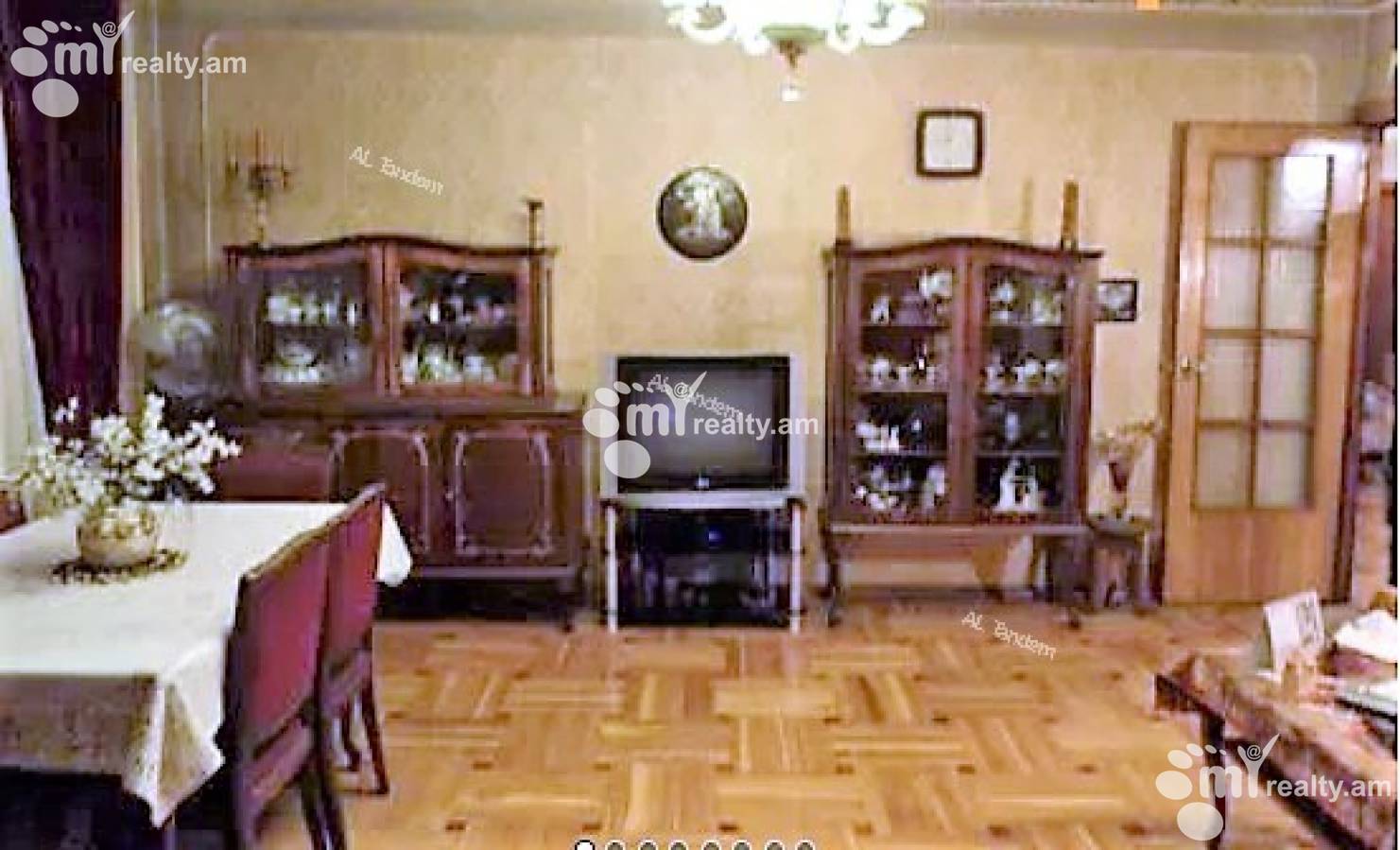 3 bedroom apartment for sale خیابان نعلبندیان, مرکز شهر ایروان, 126112