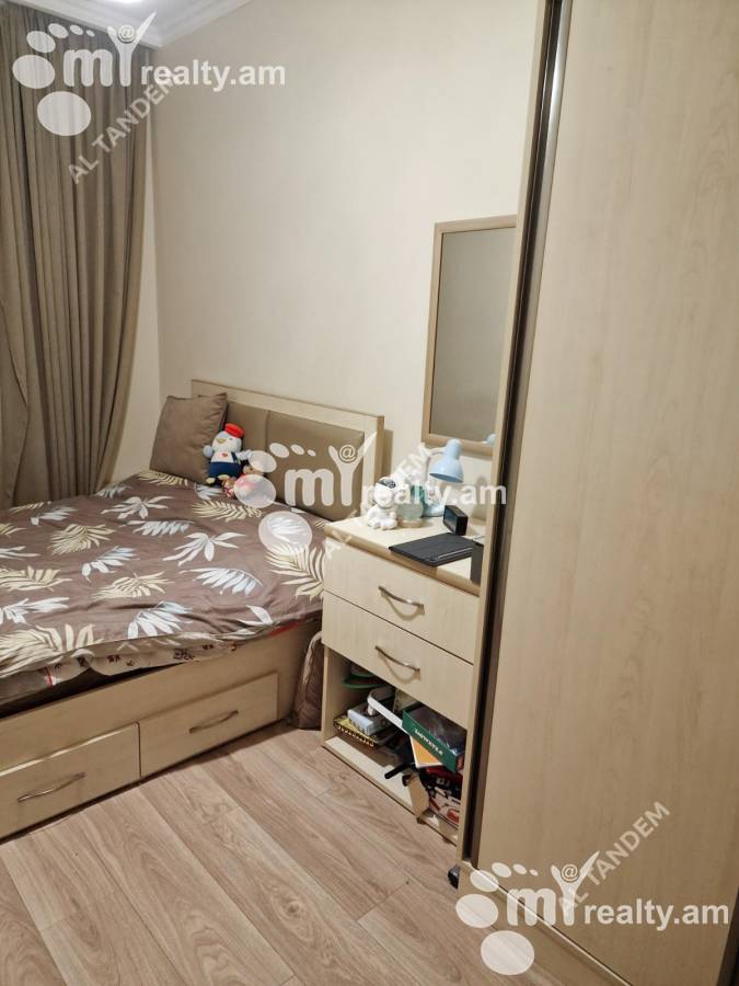 Снять 3 комнатную квартиру Московян ул, Центр Ереван, 159517