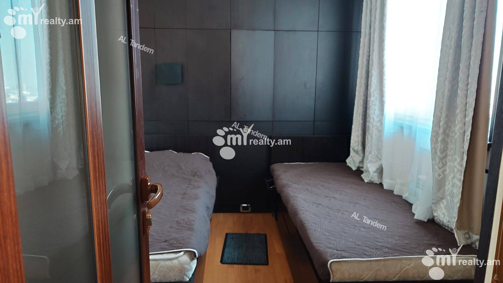 3 bedroom apartment for sale خیابان برادران اوربِلی, عربگیر ایروان, 154795