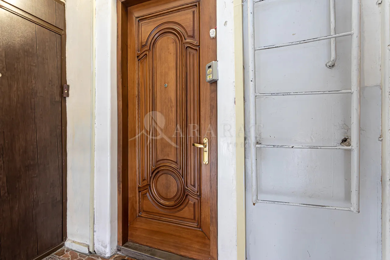 5 bedroom apartment for sale خیابان هر. کوچار, عربگیر ایروان, 161882