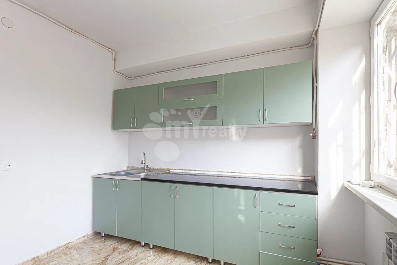 Commercial property for rent A.Petrosyan St, Center Yerevan, 161944