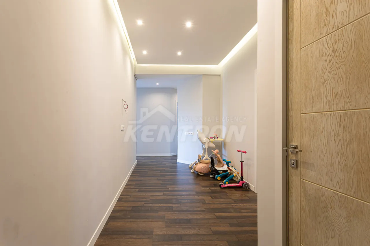 4 bedroom apartment for sale Kievyan St, Arabkir Yerevan, 157368