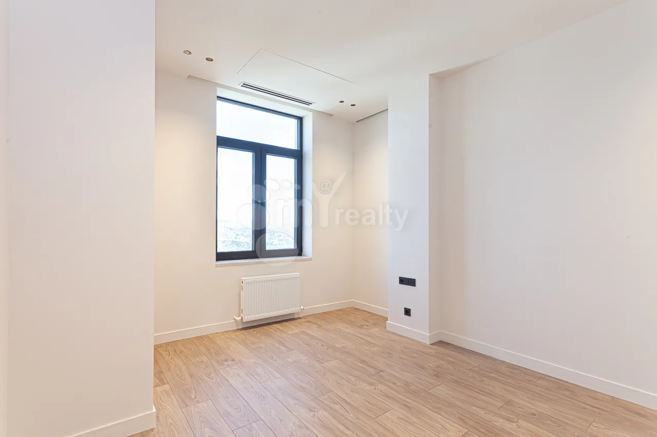 4 սենյականոց բնակարան  Օրբելի Եղբայրների փող, Արաբկիր Երևան, 160735