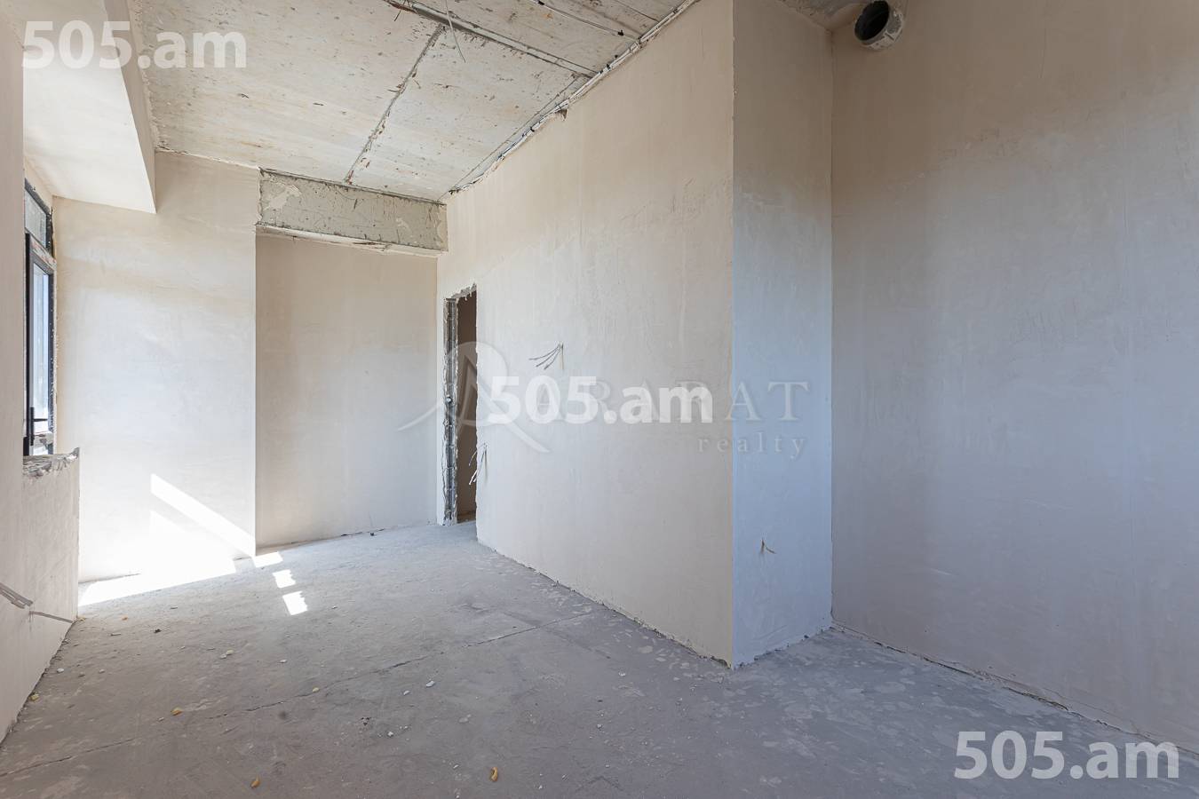 4 սենյականոց բնակարան  Էմինեսկու փող, Քանաքեռ-Զեյթուն Երևան, 157068