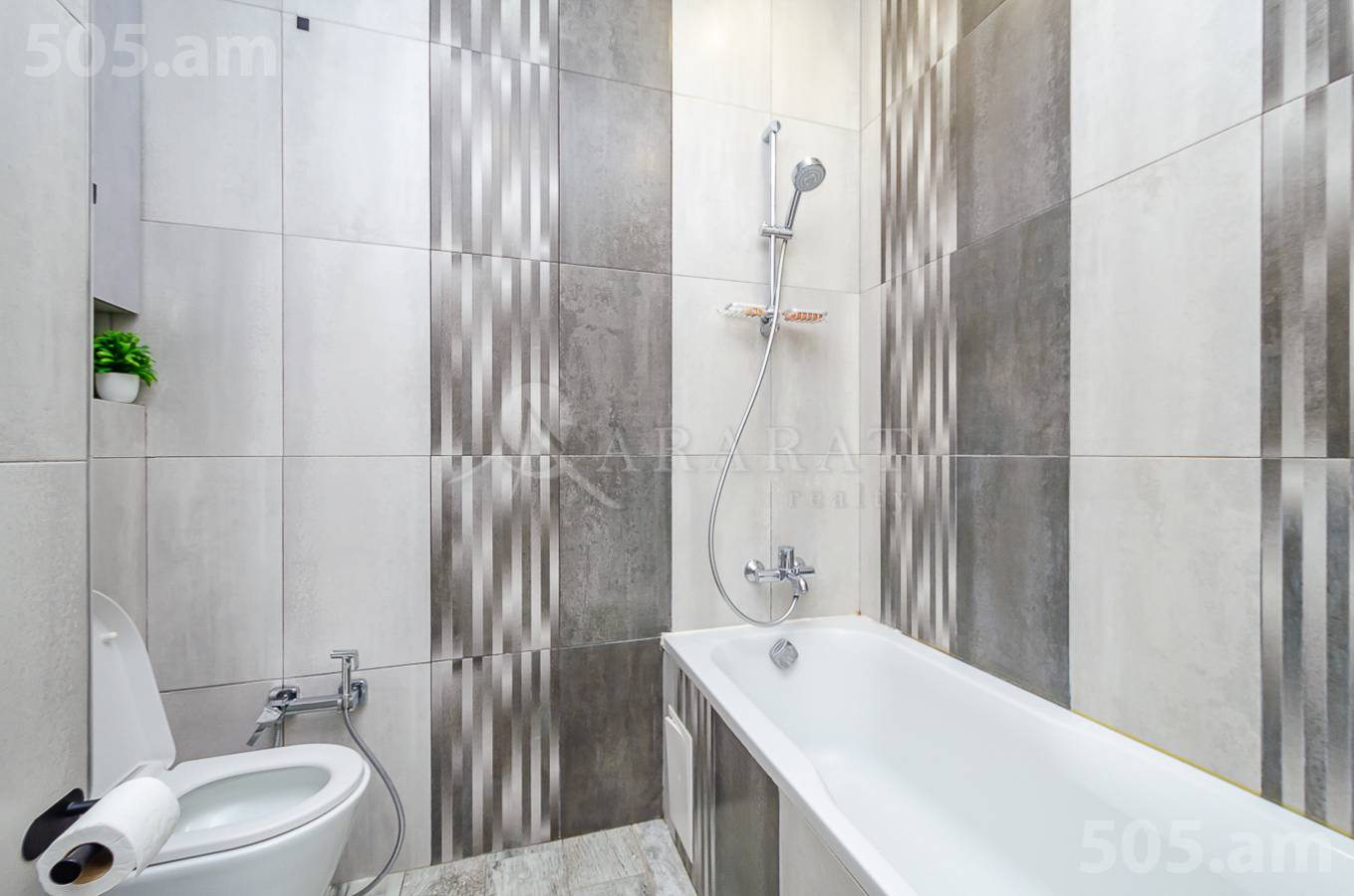 4 սենյականոց բնակարան  Մամիկոնյանց փող, Արաբկիր Երևան, 153216