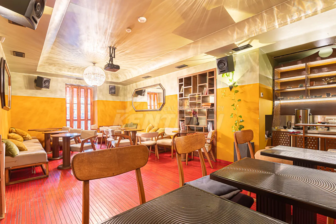 Commercial for rent خیابان ساریان, مرکز شهر ایروان, 157533