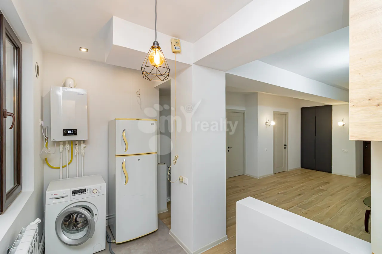 3 bedroom apartment for sale خیابان گولبِنکیان, عربگیر ایروان, 160009