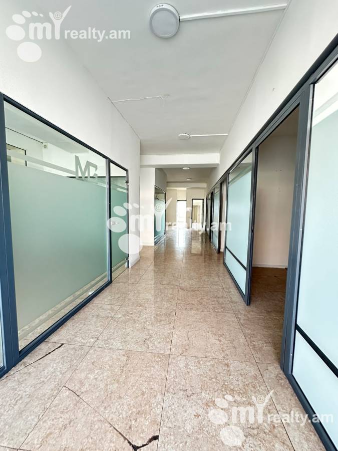 Կոմերցիոն տարածք վարձով ՆարԴոսի փող, Կենտրոն Երևան, 161068