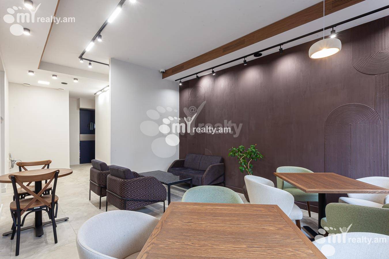 Commercial property for rent Mashtots Ave, Center Yerevan, 155186