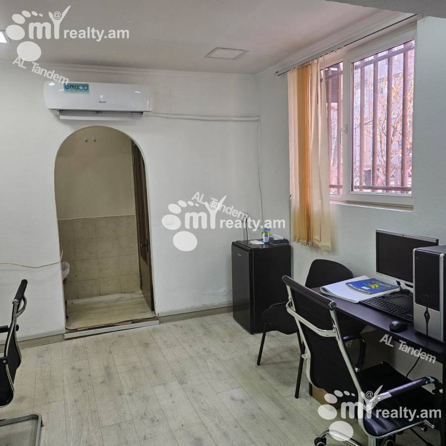 Commercial property for rent rue d'Abovyan, Center Yerevan, 134690