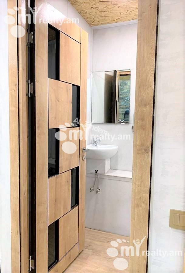 Commercial property for sale Antarayin St, Center Yerevan, 157097