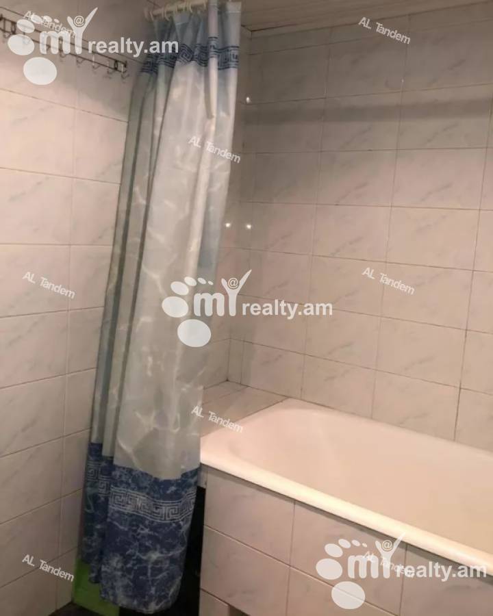 Купить 3 комнатную квартиру Маштоца пр, Центр Ереван, 124206