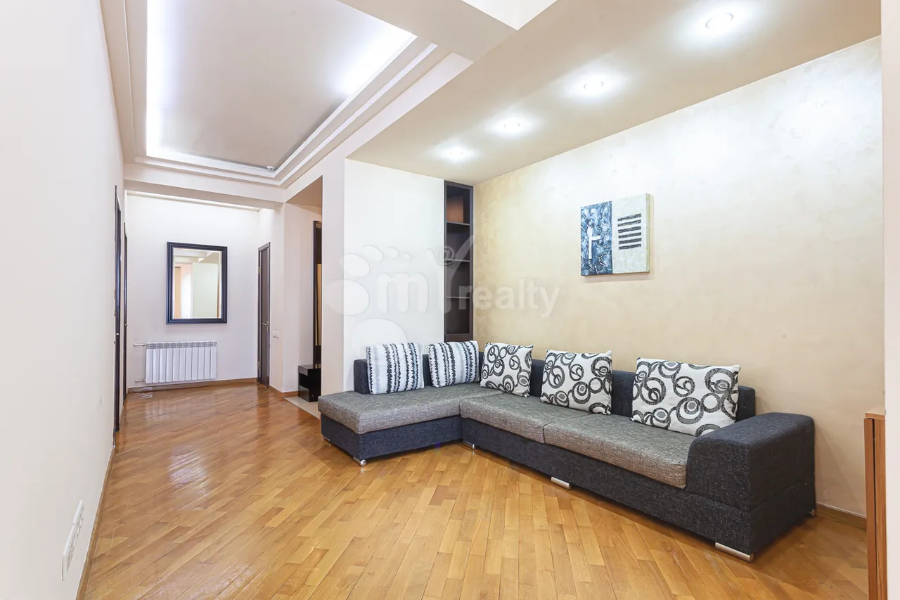 3 bedroom apartment for sale rue d'Amiryan, Center Yerevan, 158289