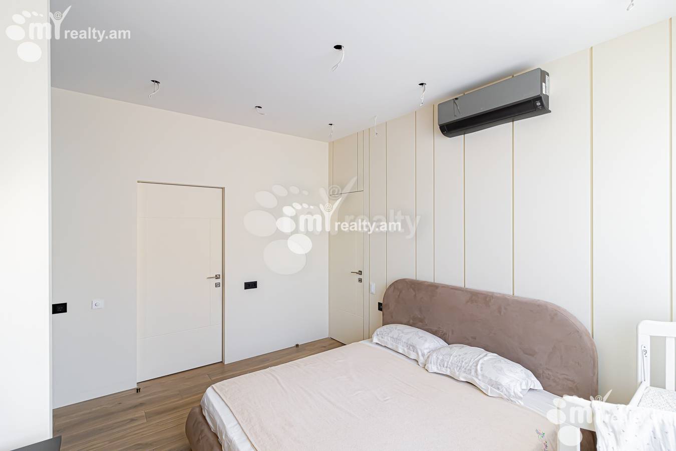 3 սենյականոց բնակարան  Տիգրան Պետրոսյան փող., Դավթաշեն Երևան, 152828