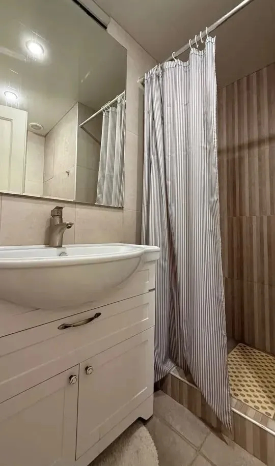 3 bedroom apartment for rent Pushkin St, Center Yerevan, 161548