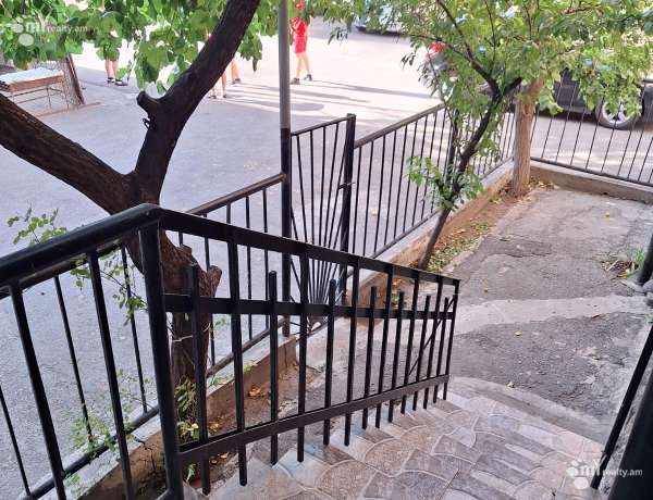 3-senyakanoc-bnakaran-vacharq-Yerevan-Shengavit